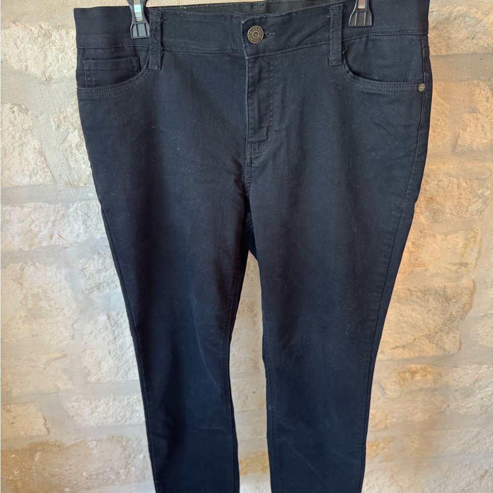 Liz Claiborne Women's Black Skinny Jeans